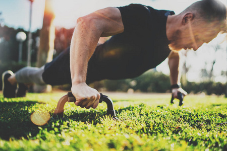 了坚实基础 了坚实基础